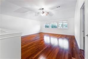 Building Photo - 15716 Belfin Dr