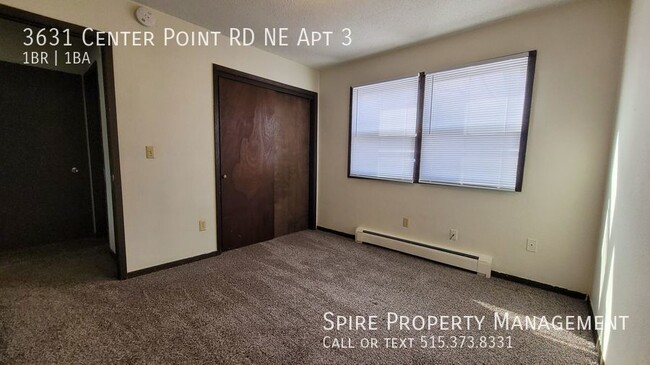 Building Photo - NE 1 Bedroom 1 bath. Bathroom is not in th...