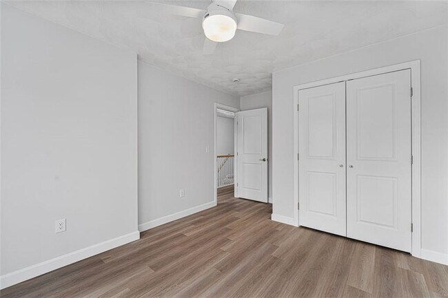 Building Photo - 47 Windsor Rd