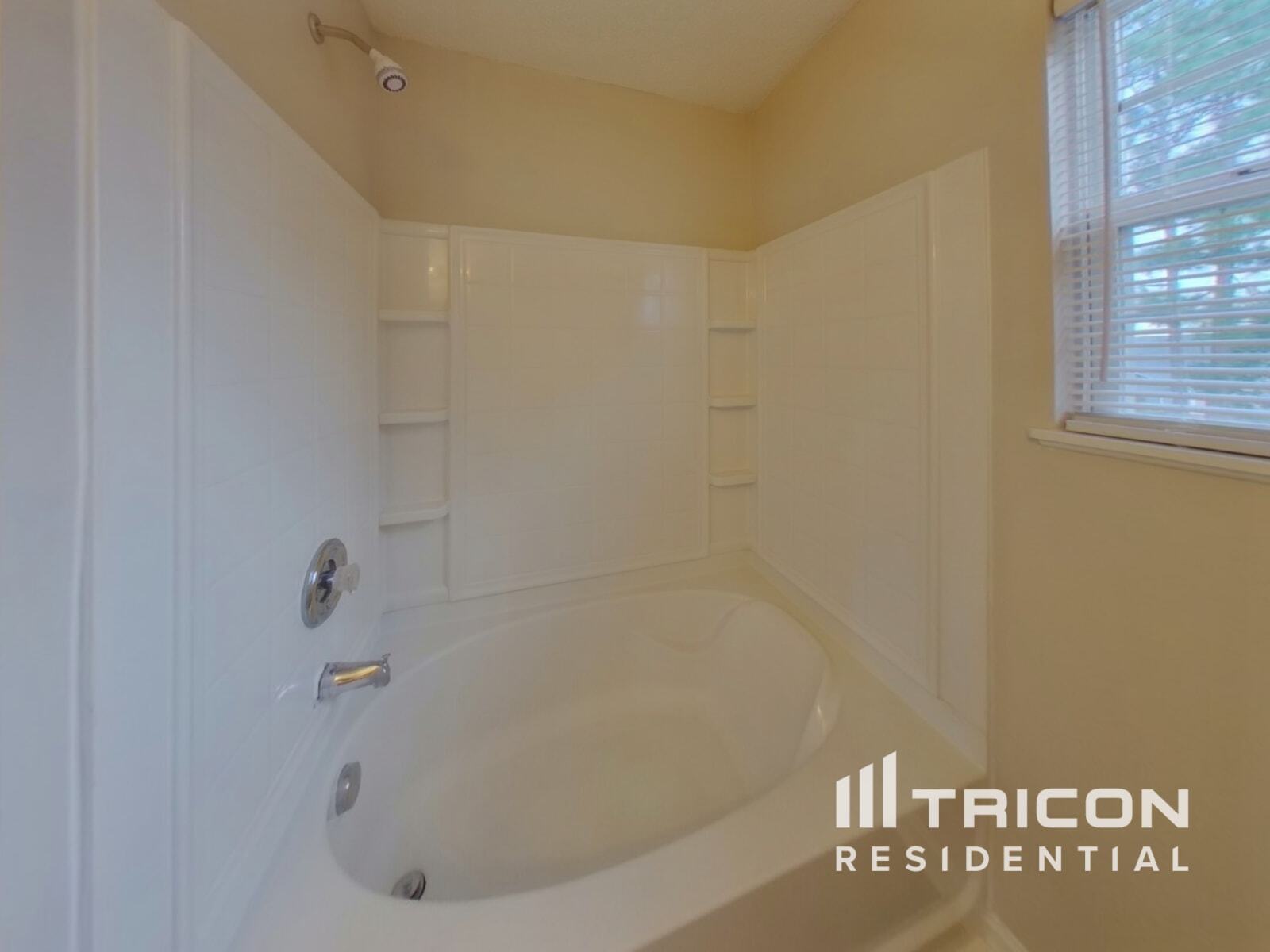 Building Photo - 131 Quiet Grove Dr