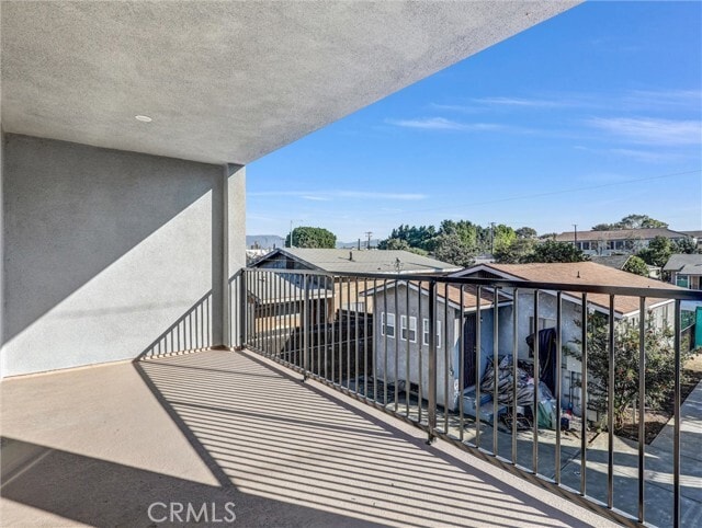 Building Photo - 1231 S Rowan Ave