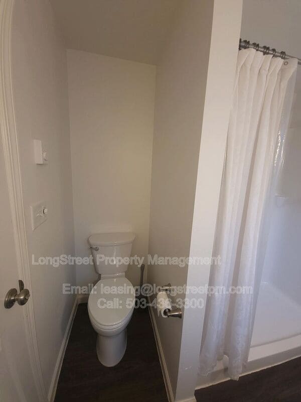Building Photo - 4516 SE 65th Ave