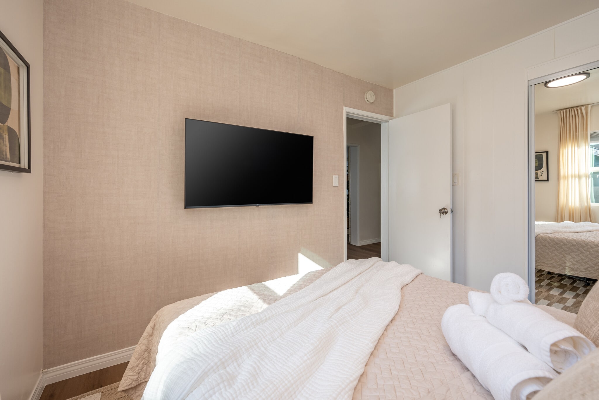 Sliding Mirror doors Closet with double hanging rods and shelving - 4746 W 159th St