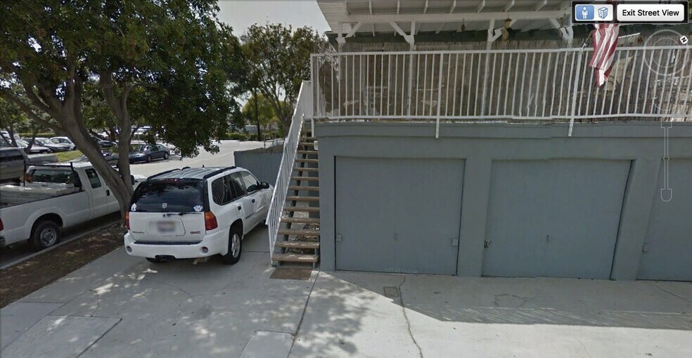 Each unit has a private 1-car garage and a second designated outdoor parking spot - 502 17th St