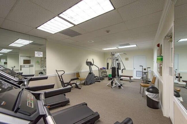 Building Photo - 10777 W Sample Rd