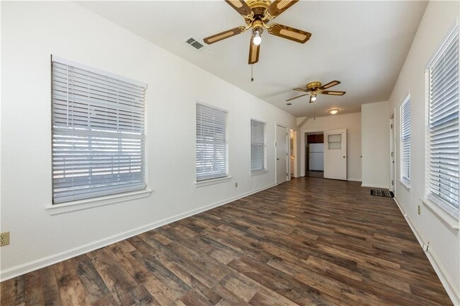 Building Photo - 13817 Abrahamson Ct