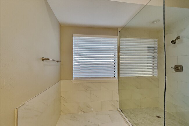 Building Photo - 18426 Big Cypress Dr