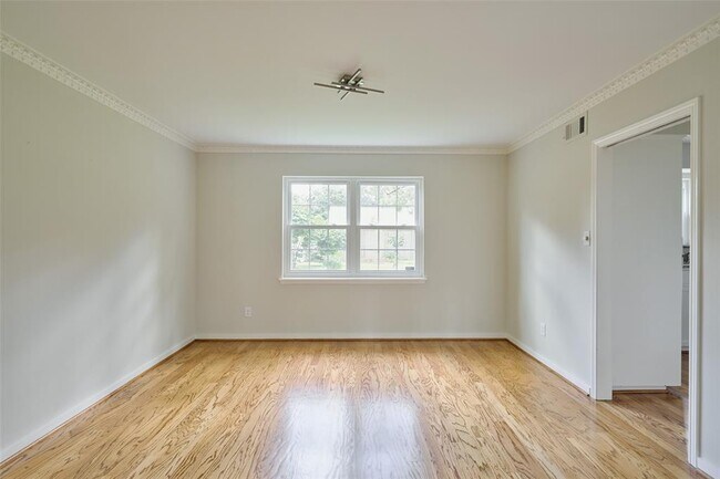 Building Photo - 12402 Stafford Springs Dr