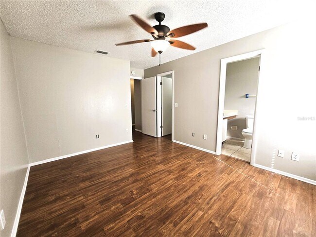 Building Photo - 2407 King Oak Ct