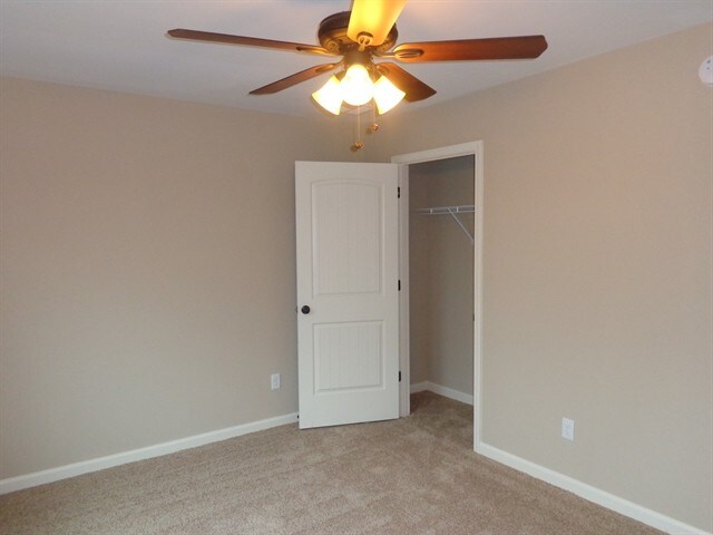 Building Photo - 10249 Sterling Ridge Dr