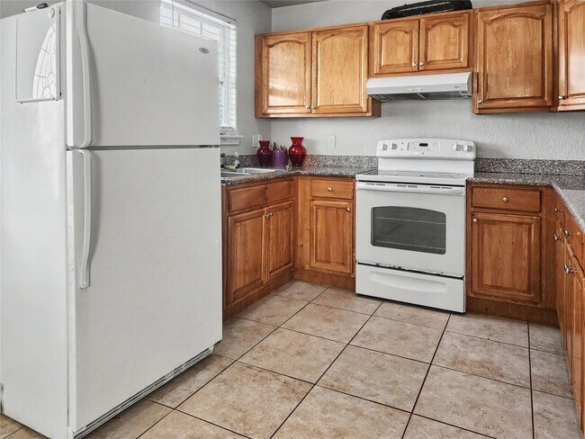 Building Photo - 5617 Avenue R 1/2