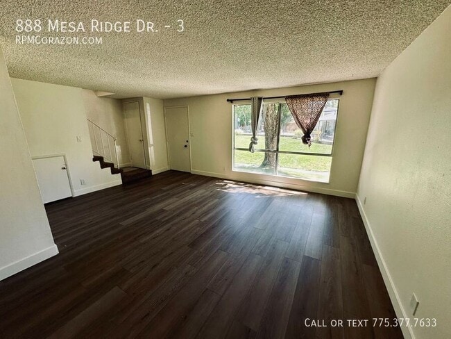 Building Photo - 888 Mesa Ridge Dr