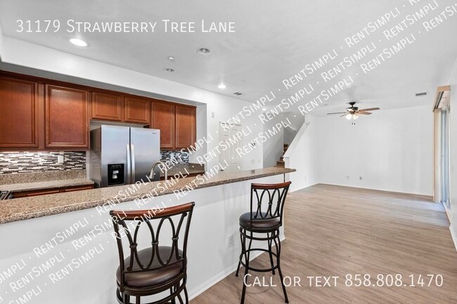 Building Photo - Stunning 3 BR 2.5 BA Townhome for Lease