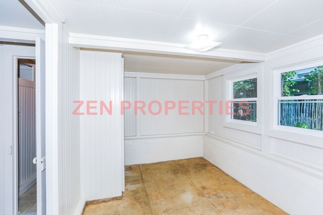 Building Photo - 3 bedroom, 2.5 bath home for rent in Lower...