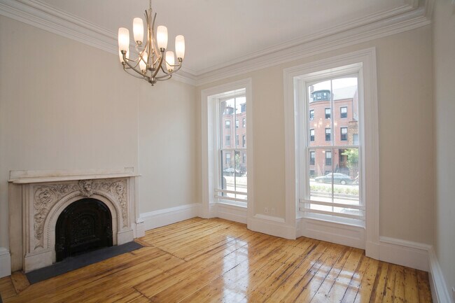 Building Photo - 658 Massachusetts Ave