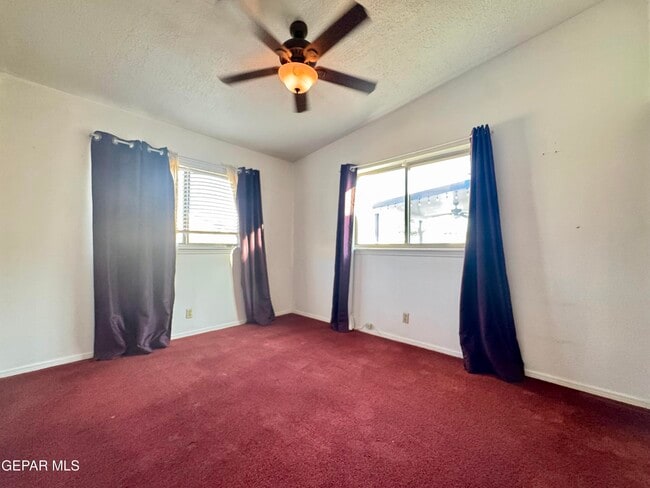 Building Photo - 10213 Saigon Dr