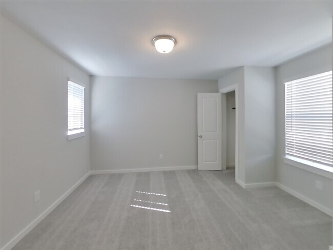 Building Photo - 22813 Terrazzo Dr