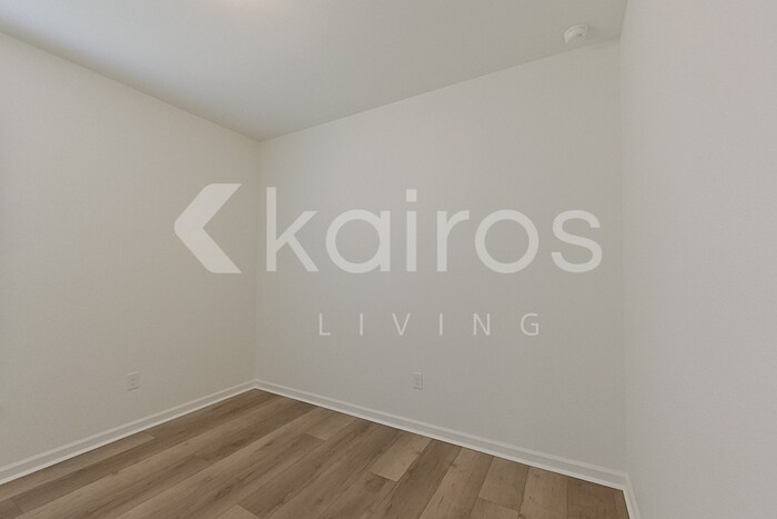 Building Photo - 200 Carencro St