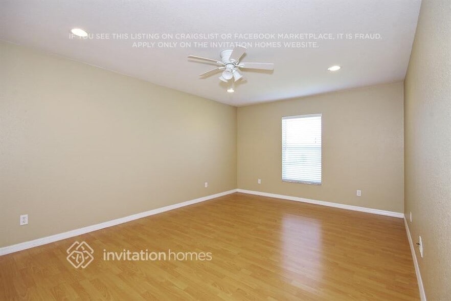 Building Photo - 643 Parakeet Ct