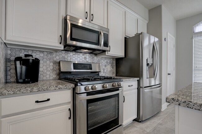 Building Photo - 1408 S Friendswood Dr