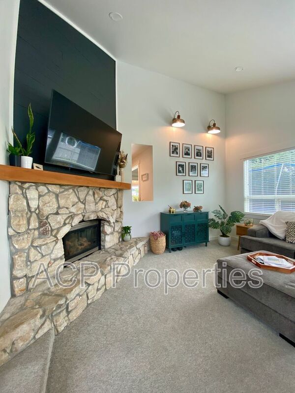 Building Photo - 406 Arrowhead Ln