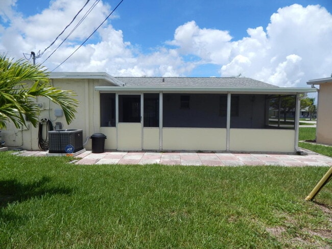 Building Photo - 2847 Duke Ln