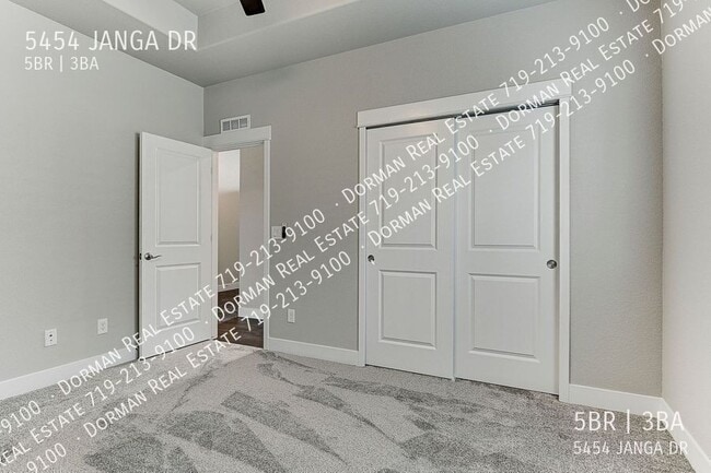 Building Photo - 5454 Janga Dr