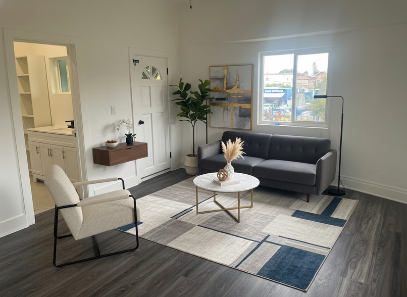 Building Photo - 704 S Soto St