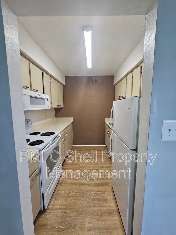 Building Photo - 600 Scenic Hwy