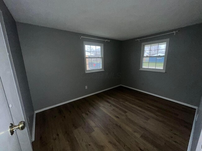 Building Photo - 3535 Paris Blvd