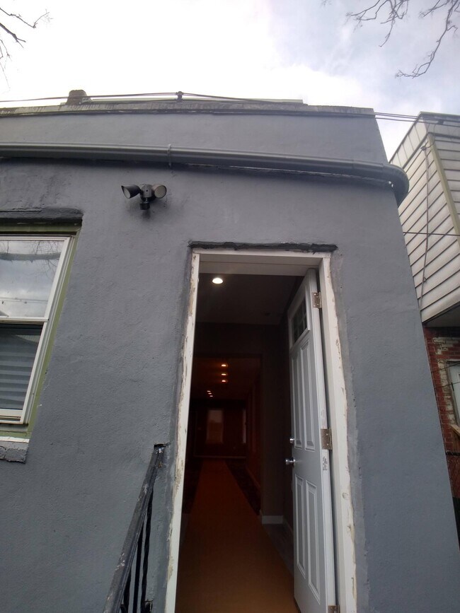 Building Photo - 45 N 59th St