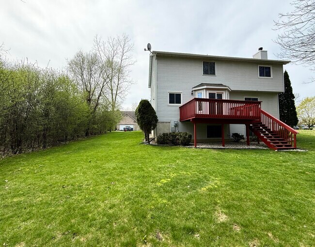 Building Photo - 2636 Shefman Terrace