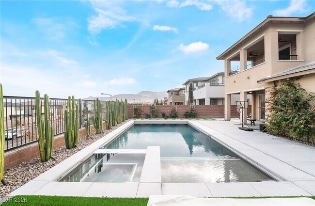 Building Photo - 6348 Skystone St