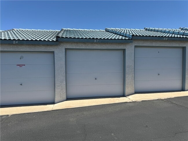 Building Photo - 1663 AZ-95