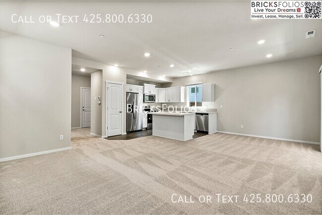 Building Photo - Exceptional Bremerton Home with Close to JBLM!
