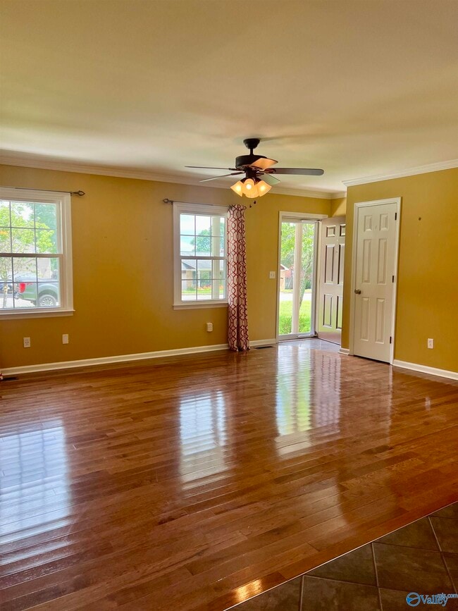 Building Photo - 110 Laurel Oak Rd