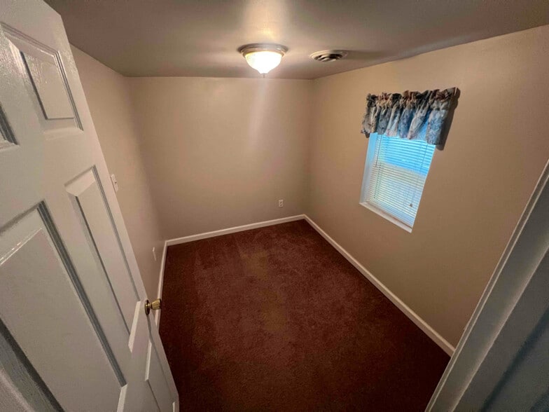 Building Photo - 20545 Adkins Rd