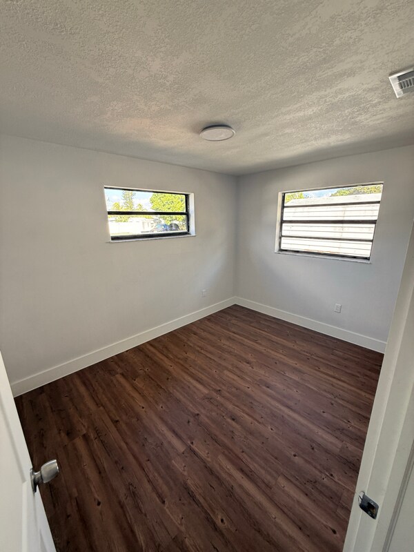 Building Photo - 17855 SW 105th Ave