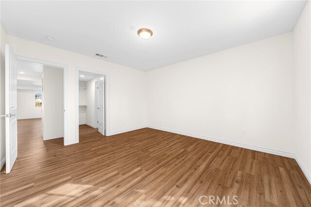 Building Photo - 5639 Huntington Dr