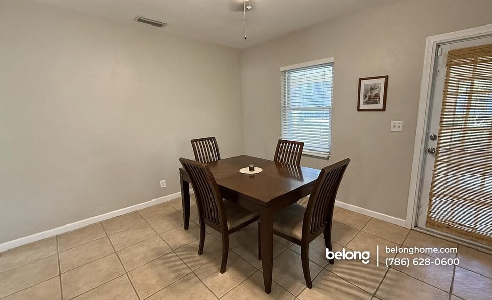 Building Photo - 237 SW 20th St