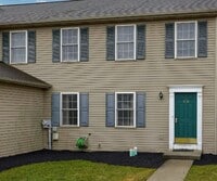 Building Photo - Updated Townhome available now!
