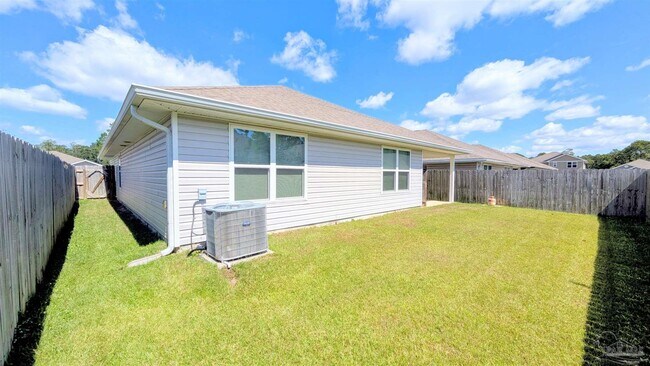Building Photo - 10624 Queens Gate Cir