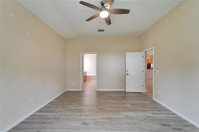 Building Photo - 1013 Emerald Dunes Dr
