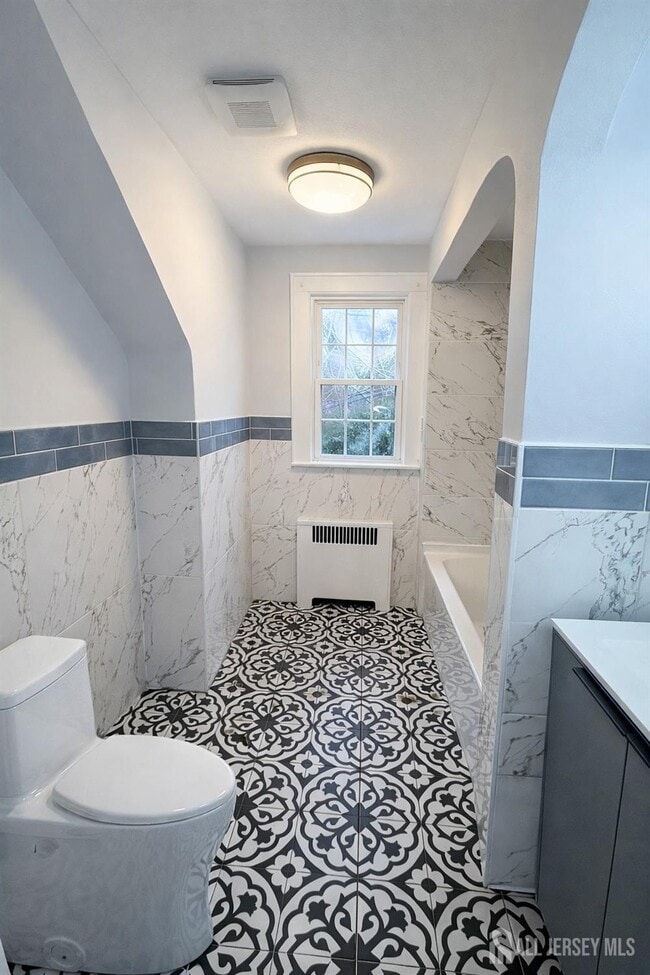 Building Photo - 149 N 5th Ave