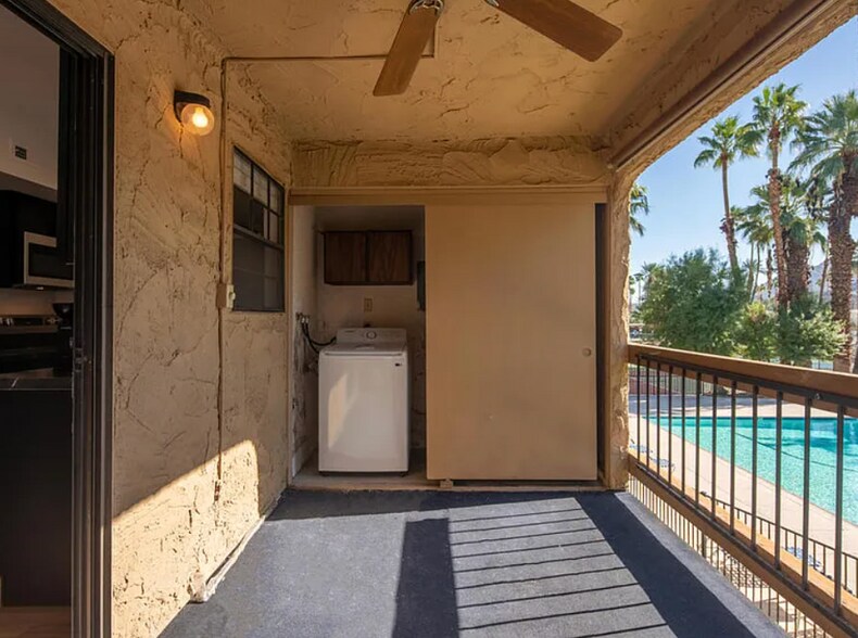 Building Photo - 5300 E Waverly Dr