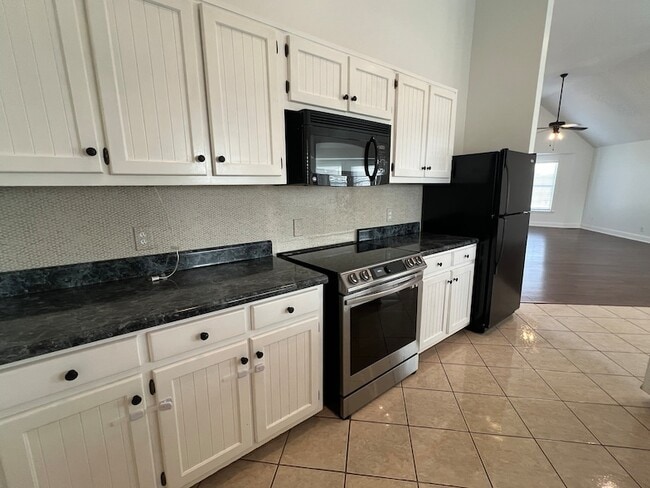 Building Photo - 2654 Crosspark Dr