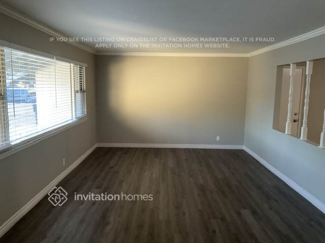 Building Photo - 1341 W D St