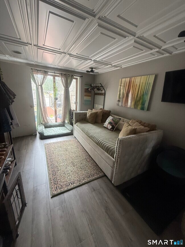 Building Photo - 469 Bantam Rd