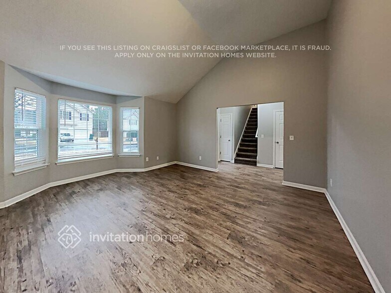 Building Photo - 3913 Arabian Way SW