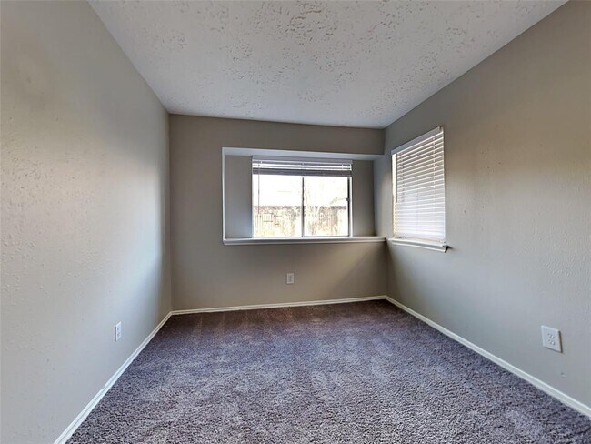 Building Photo - 23035 Red Leo Ln